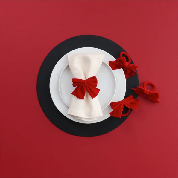 RED VELVET BOW NAPKING RING